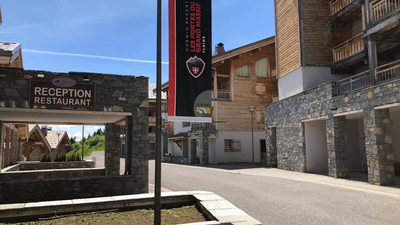 Residence Dormio Resort Les Portes Du Grand Massif - פליין מראה חיצוני תמונה