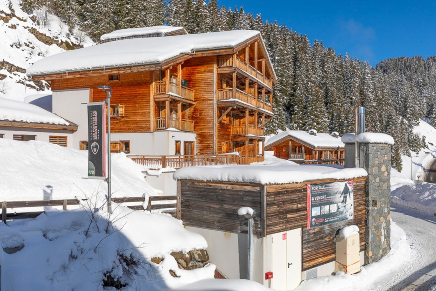 Residence Dormio Resort Les Portes Du Grand Massif - פליין מראה חיצוני תמונה