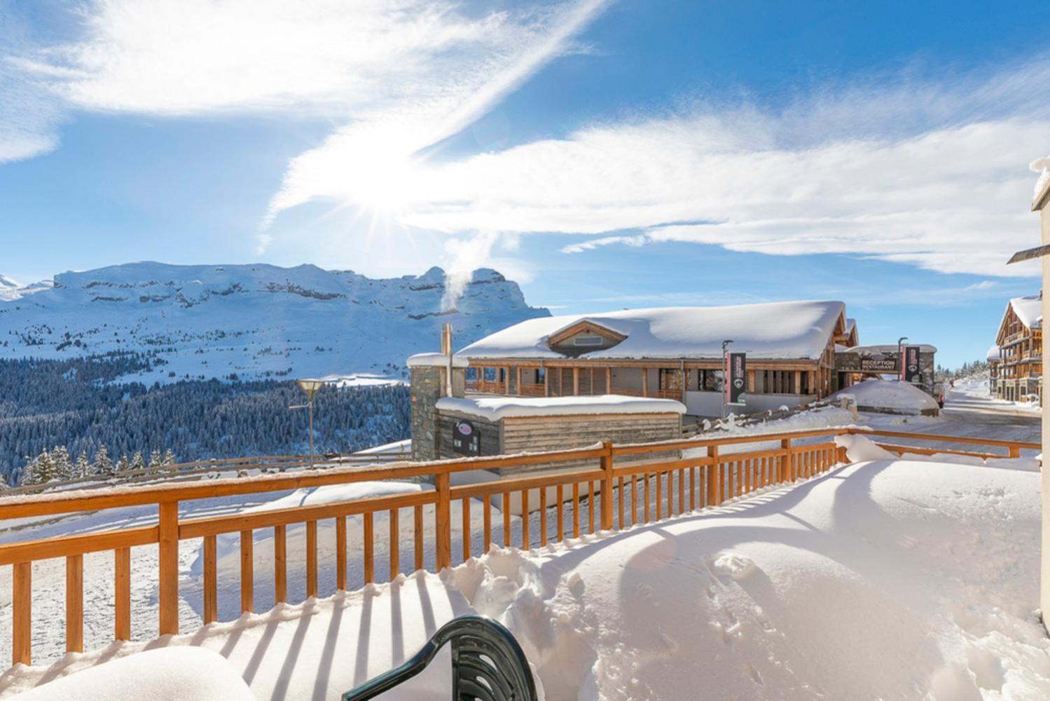 Residence Dormio Resort Les Portes Du Grand Massif - פליין מראה חיצוני תמונה